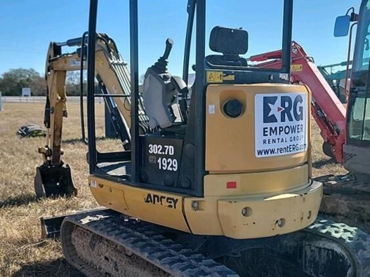 2020-caterpillar-302.7d-image-4