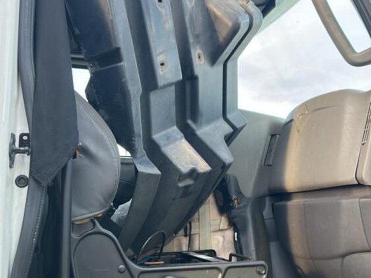 2015-international-prostar-image-6