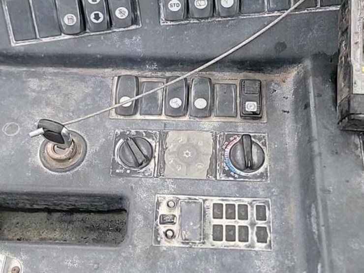 hyundai-70d-9-image-21