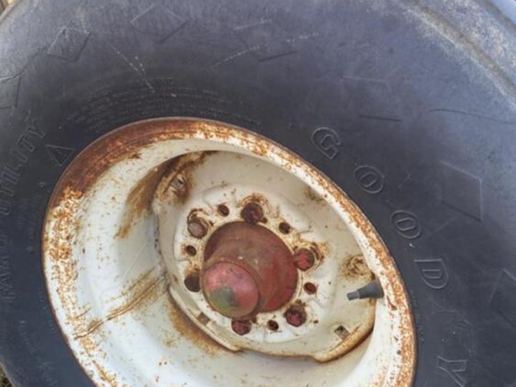 flowez-grain-wagon:-left-side-dump-image-4