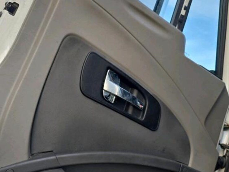 2015-international-prostar-image-21