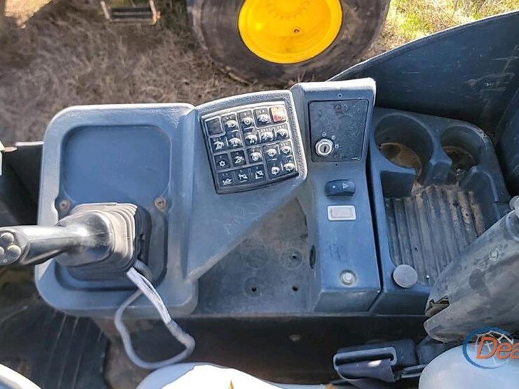 2005-deere-544j-image-23