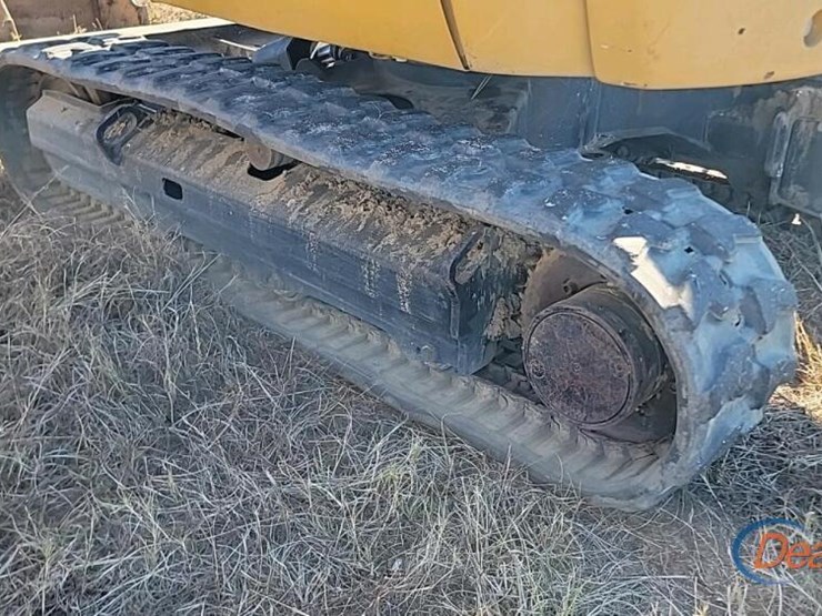 2020-caterpillar-302.7d-image-15