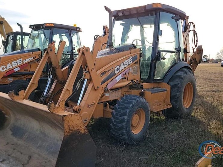 2010-case-590sm-image-35