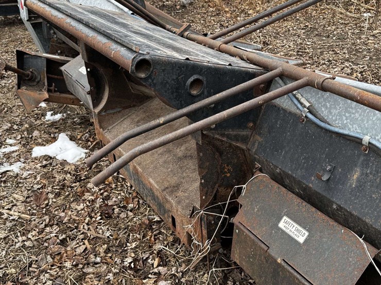 deutz-allis-6-row-corn-head-w/ac-pickup-reel-attachment-image-23