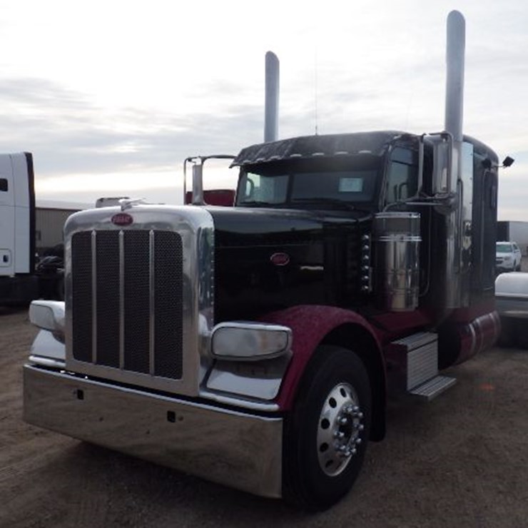 PETERBILT 389