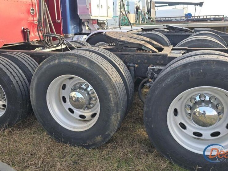 2005-peterbilt-379-image-20