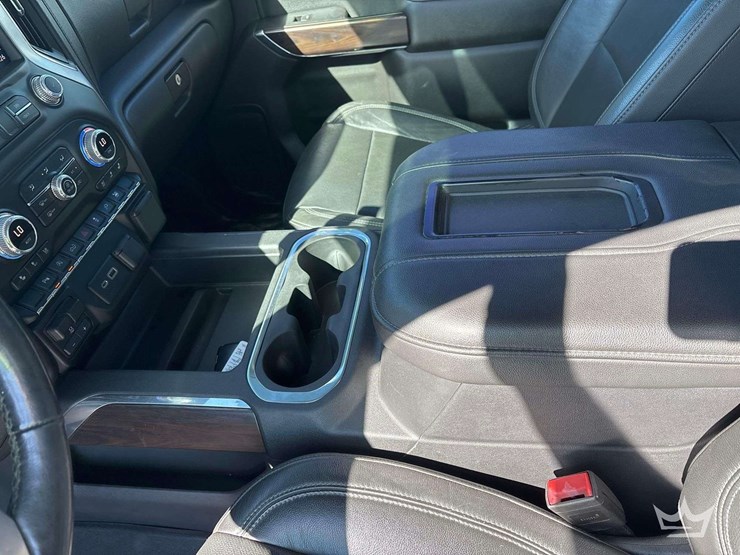 2020-gmc-sierra-1500-slt-image-21