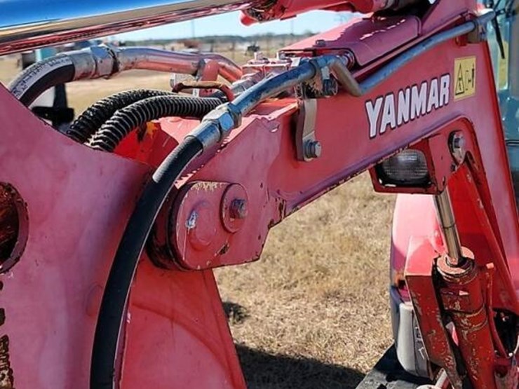 2013-yanmar-vio25-4-image-28