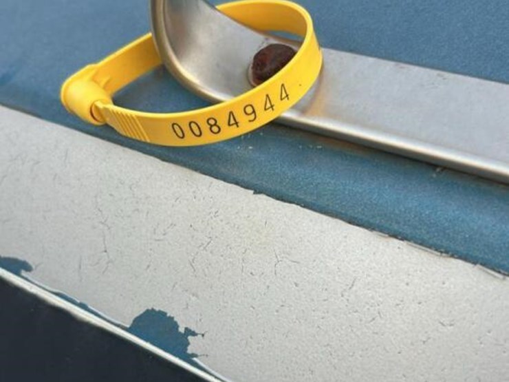 1975-chevy-ce668-truck,-s/n-cce66v160876-(no-title---bill-of-sale-only):-as-is,-non-running-image-24