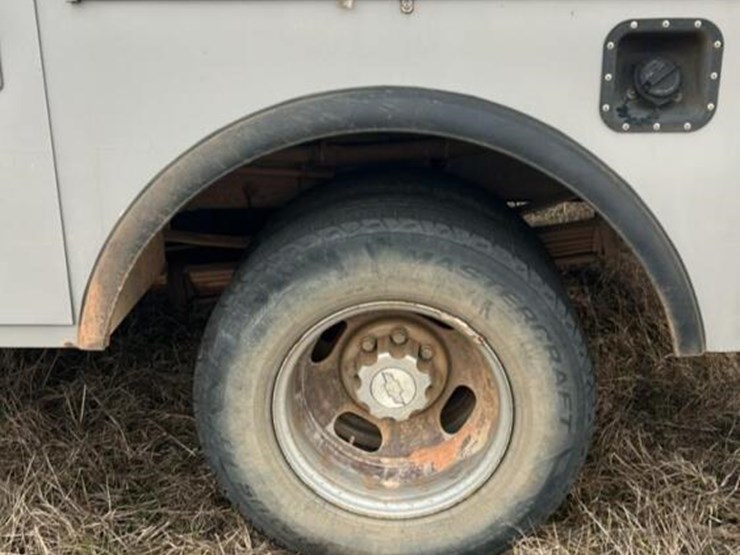 2006-chevrolet-3500-image-6