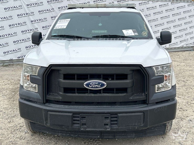 2017-ford-f150-image-30