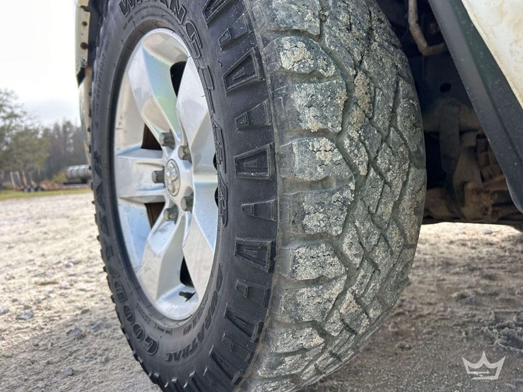 2015-dodge-1500-image-22