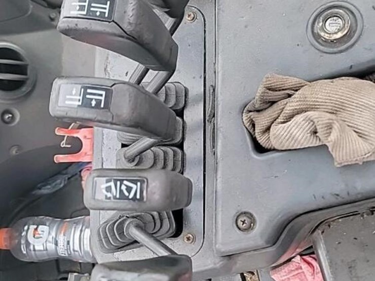 hyundai-80d-9-image-24