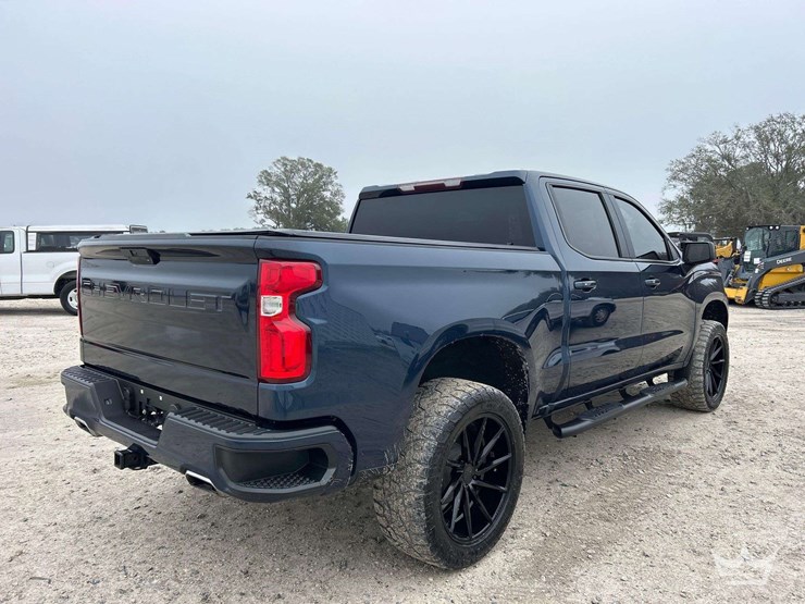 2019-chevrolet-silverado-1500-image-3