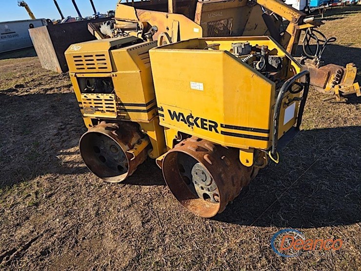 wacker-neuson-rt820rc-image-1