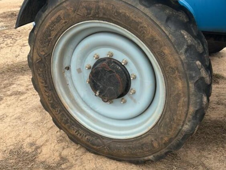 2017-genie-gth844-image-8