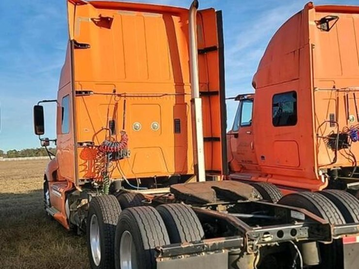 international-prostar-image-3