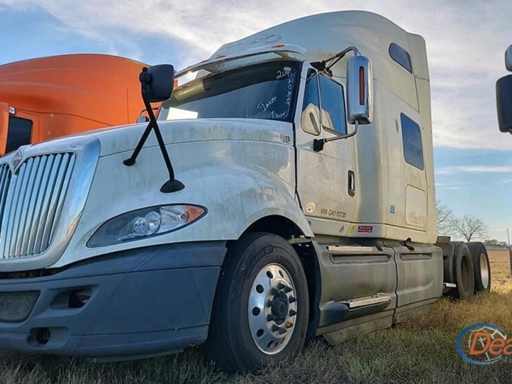 2016-international-prostar-image-4