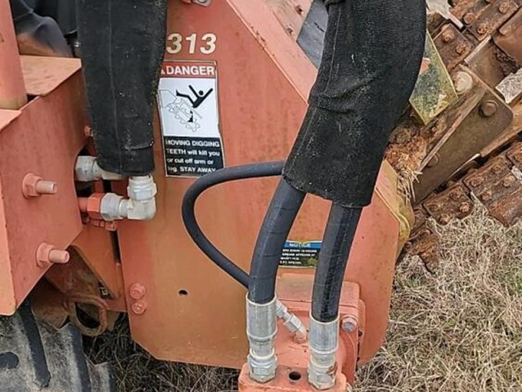 ditch-witch-3700-image-22