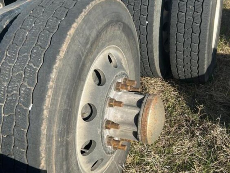 2016-international-prostar-image-11