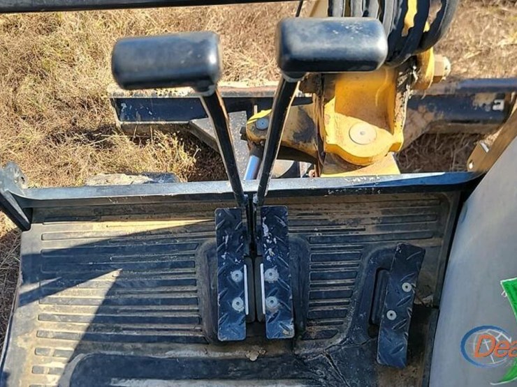 2020-caterpillar-302.7d-image-21