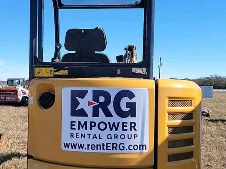 2020-caterpillar-302.7d-image-13