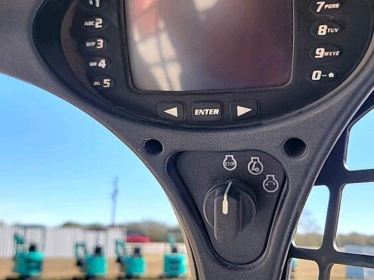 bobcat-t550-image-21