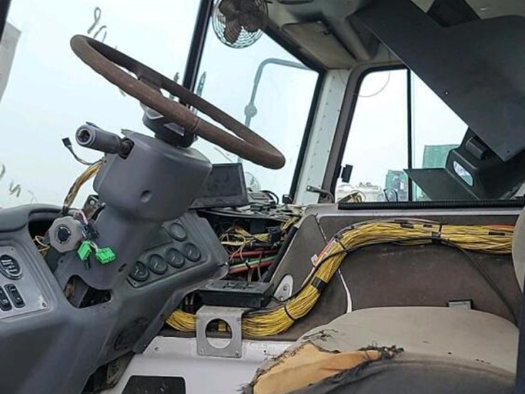 freightliner-condor-image-13