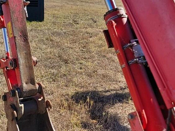 2013-yanmar-vio25-4-image-27