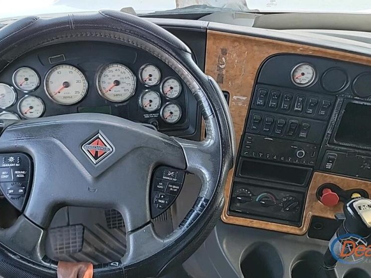 2016-international-prostar-image-19