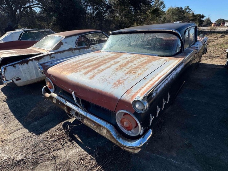 1959-ford-fairlane-500-skyliner-image-1