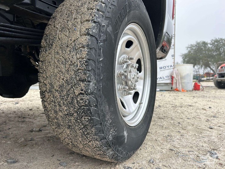 2012-ford-f350-image-24