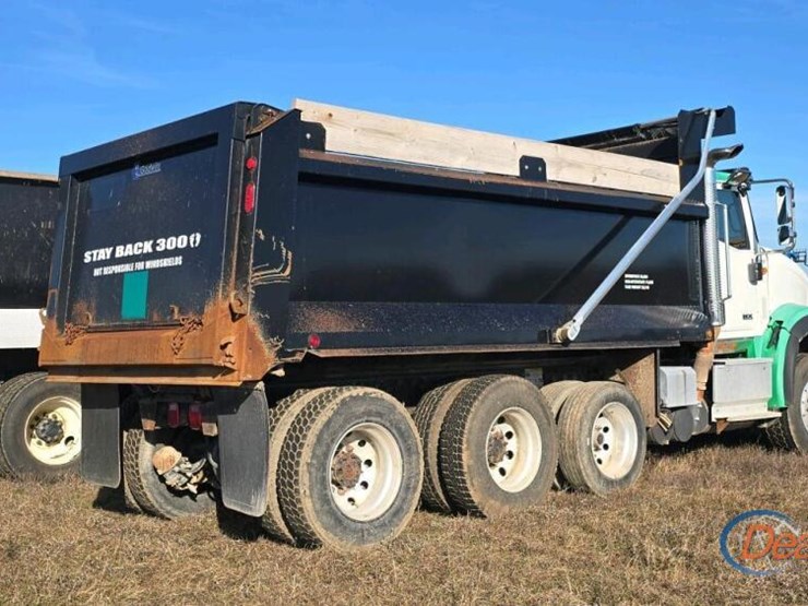 2019-international-hx615-image-16