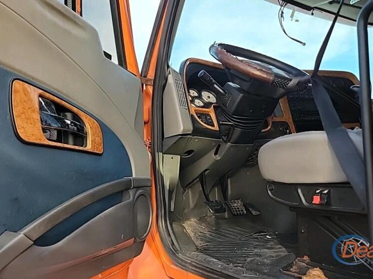 international-prostar-image-17