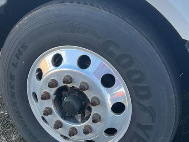 2015-international-prostar-image-40