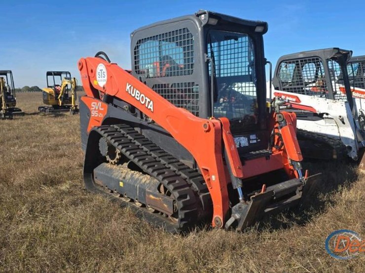 kubota-svl95-skid-steer,-s/n-41281:-c/a,-no-bkt.,-2361-hrs-image-2