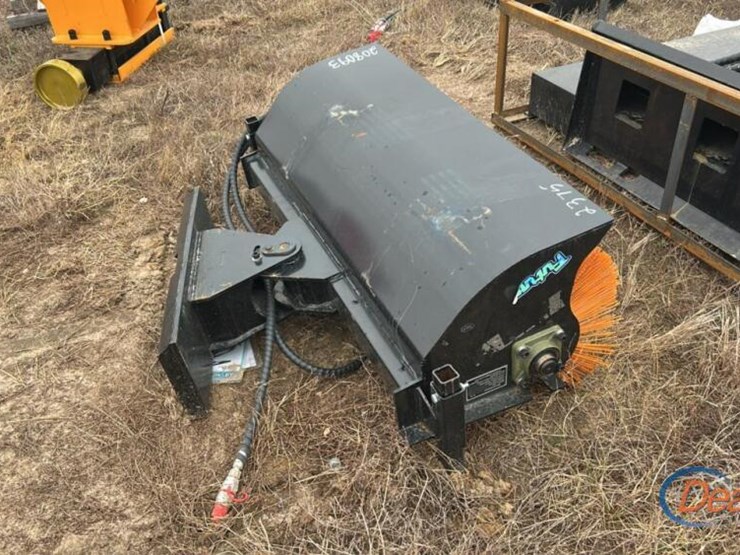 future-qst-hydraulic-mini-sweeper,-s/n-510134-image-4