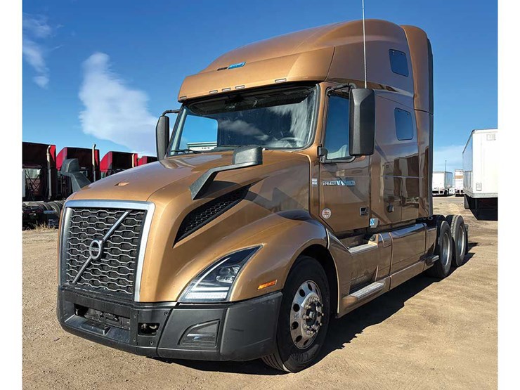 2023-volvo-vnl-760-image-1