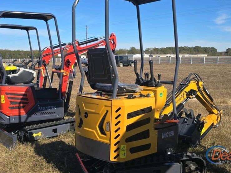 unused-2025-cfg-mx12r-mini-excavator,-s/n-2025x0000129:-15hp-gas-eng.,-bkt.-image-7