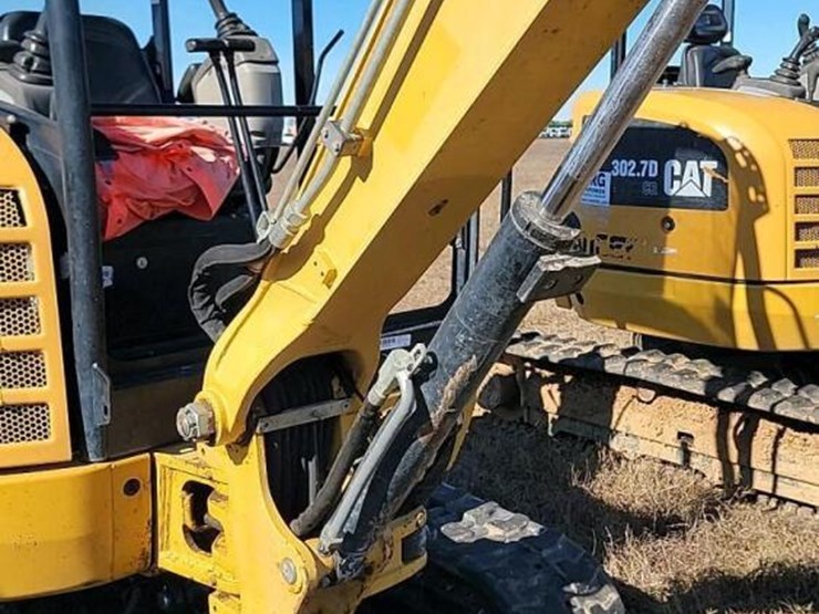 2020-caterpillar-302.7d-image-9