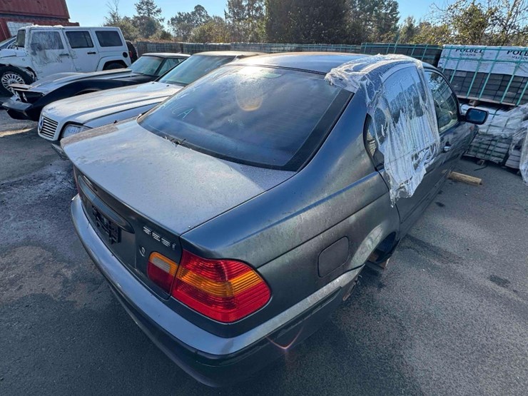 2003-bmw-3-series-325i-image-2