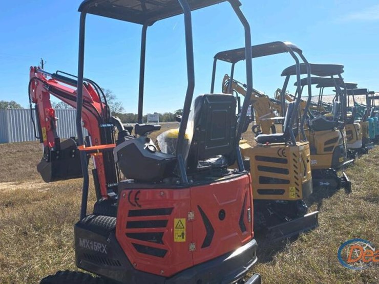 unused-2025-cfg-mx15rx-mini-excavator,-s/n-2025x002051:-13.5hp-gas-eng.,-pilot-system,-bkt.-image-8