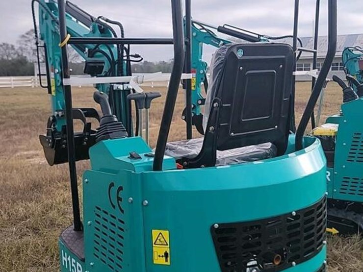unused-2025-cfg-h15r-mini-excavator,-s/n-20250906w0011:-420cc-gas-eng.,-15"-bkt.,-4x6-tracks,-38.5"-base-image-12