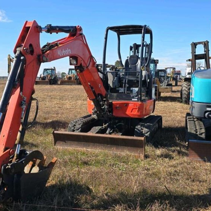2022 KUBOTA U35-4R1A