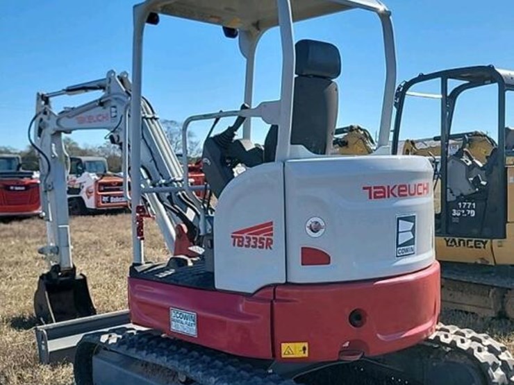takeuchi-tb335r-image-4