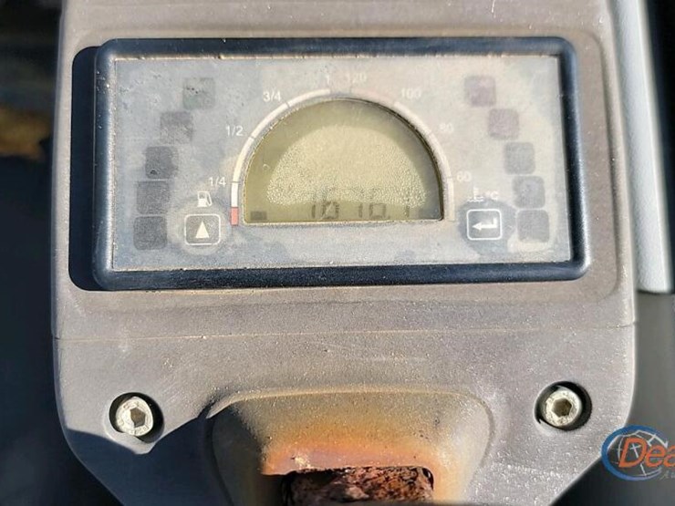 2019-caterpillar-302.7d-image-23