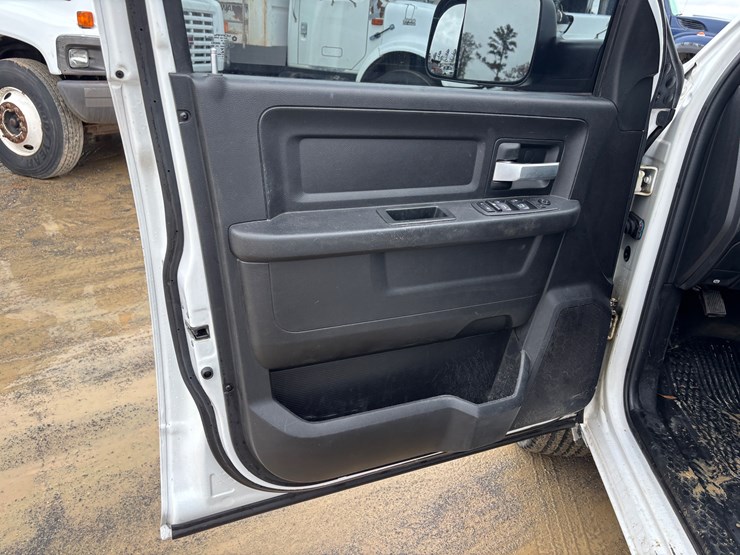 dodge-ram-2500-image-10