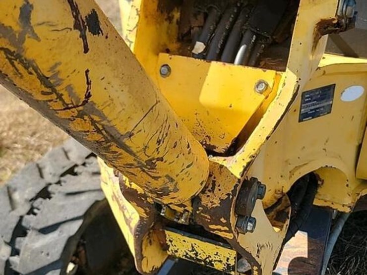 komatsu-pc27mr-3-image-7