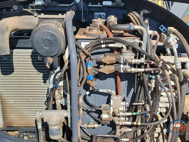 2022-kubota-kx040-image-10